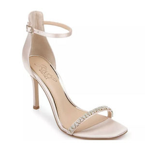 "Jewel Badgley Mischka Adriane Stiletto -Simplicity, SZ 9.5, Champagne Satin" *